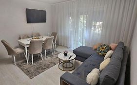 Apart Calugareni 9 Oradea